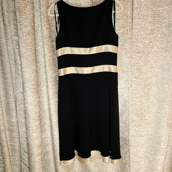 Ann Taylor Black and Cream Midi Dress - Picture 2 of 8